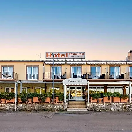 Zlatna Vala Hotel Umago
