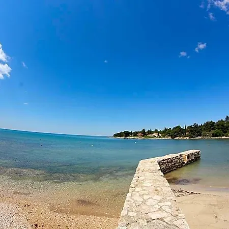 Zlatna Vala 3* Umag